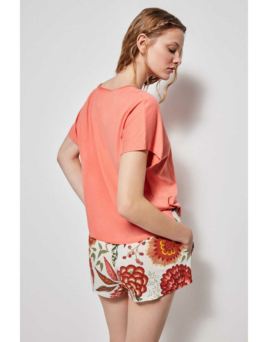 Pijama curto calções em contraste cor coral