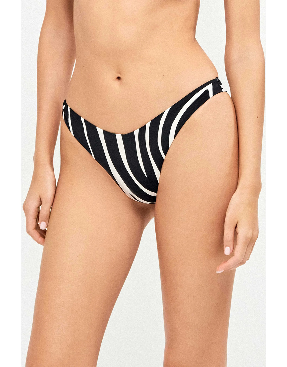 Cueca brasileira com corte V animal print